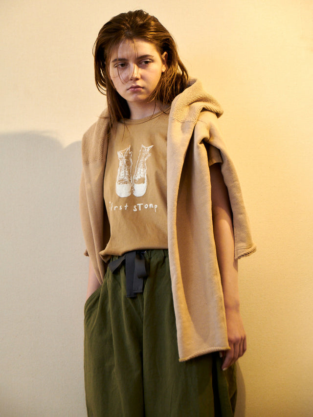 はじめの一歩Tシャツ〈first stomp〉 - 12.ベージュ